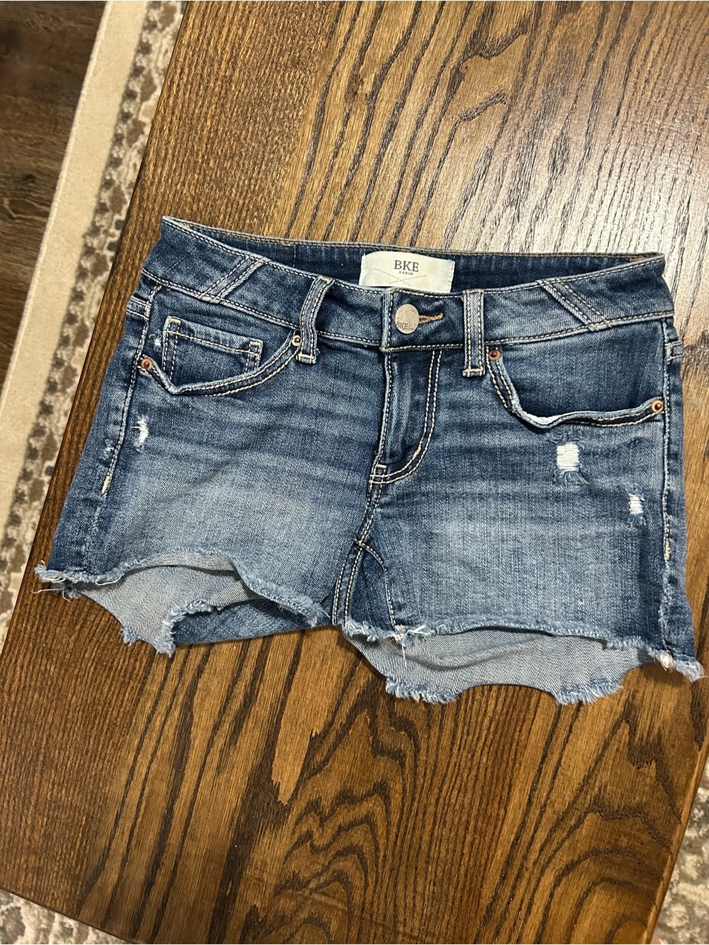 Buckle BKE Women’s Distressed Dark Blue Denim Jean Shorts
